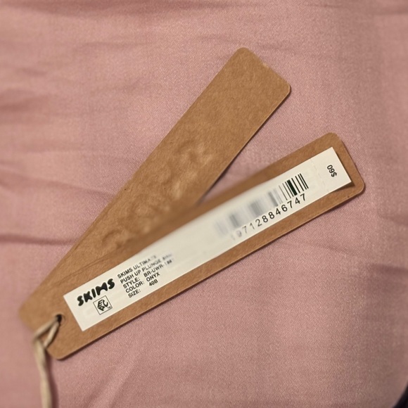 SKIMS TEARDROP PUSH UP BRA - Picture 6 of 9